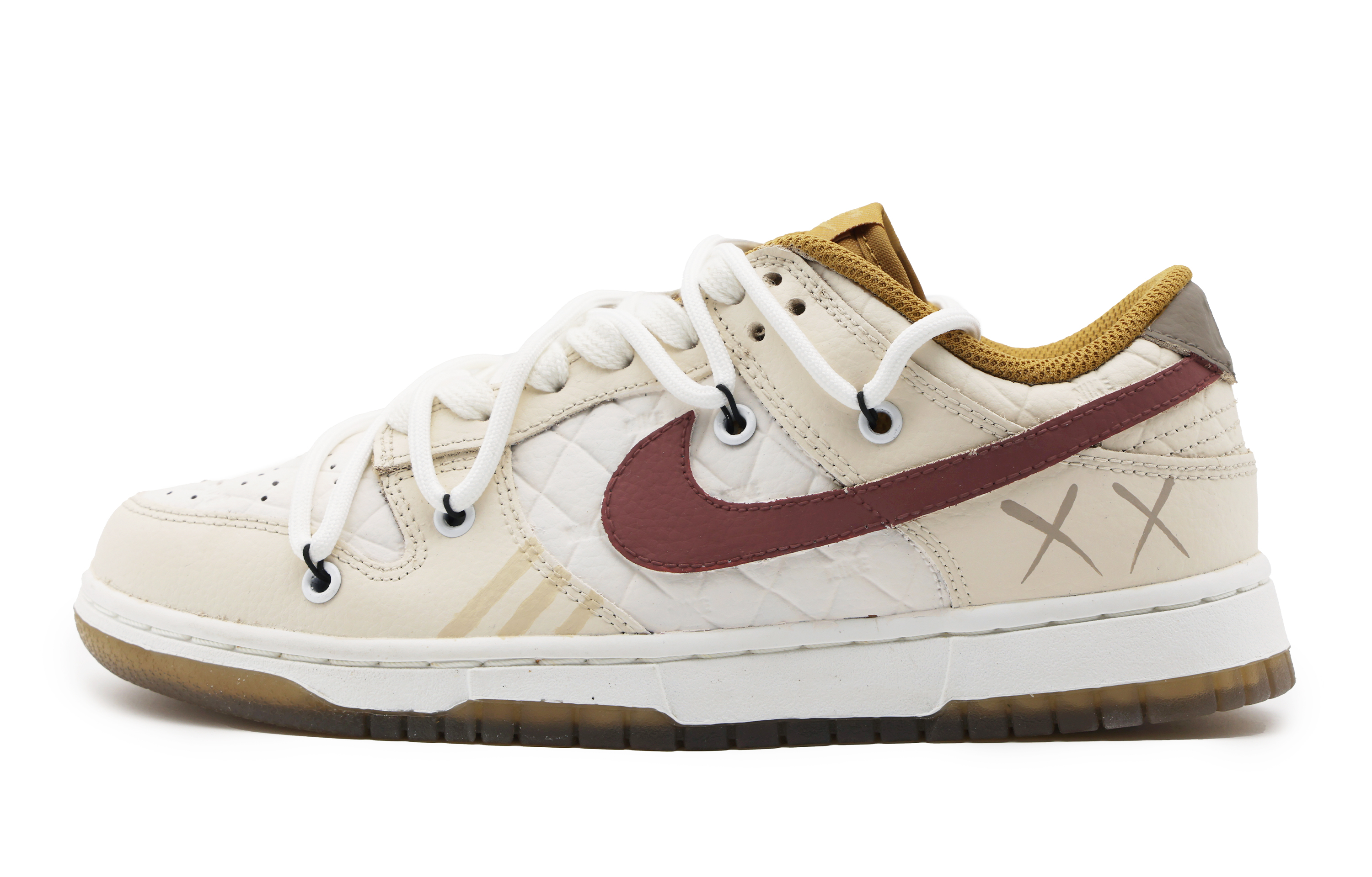 Buy 【定製球鞋】Nike Dunk Low 菱格 宇航員 百搭 高級感 低幫 板鞋 女款 白