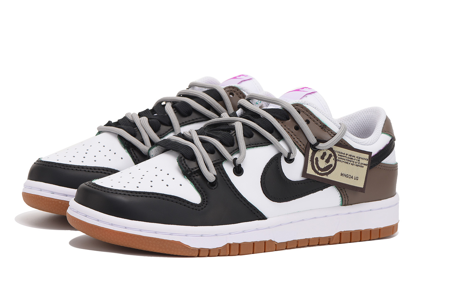 Shop 【客製球鞋】Nike Dunk Low 禮袋 解構 低筒 滑板鞋 女款 黑棕