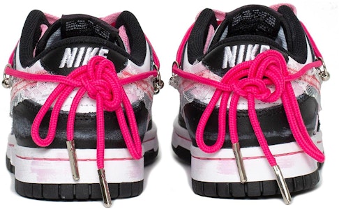 【客製球鞋】Nike Dunk Low 熊貓 甜美辣妹 芭蕾風 蕾絲 金屬 Y2k千禧風 次文化 低筒 滑板鞋 女款 黑粉 Shop 【客製球鞋】Nike Dunk Low 熊貓 甜美辣妹 芭蕾風 蕾絲 金屬 Y2k千禧風 次文化 低筒 滑板鞋 女款 黑粉