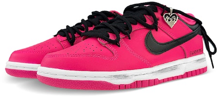 (W) カスタムシューズ(女性用)Nike Dunk Low 'ブラックレッドドーナツ' DZ5196-600(Team40-女款火龙果黑红) Lookbook (W) カスタムシューズ(女性用)Nike Dunk Low 'ブラックレッドドーナツ' DZ5196-600(Team40-女款火龙果黑红)