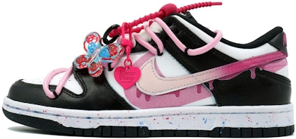 【客製化球鞋】 Nike Dunk 萬花弄 粉墨登場 鬼馬精靈 可愛掛飾 舒適 簡約 時尚 潮流 百搭 出街 防滑 耐磨 運動 低幫 板鞋 女款 黑白粉 Order 【客製化球鞋】 Nike Dunk 萬花弄 粉墨登場 鬼馬精靈 可愛掛飾 舒適 簡約 時尚 潮流 百搭 出街 防滑 耐磨 運動 低幫 板鞋 女款 黑白粉