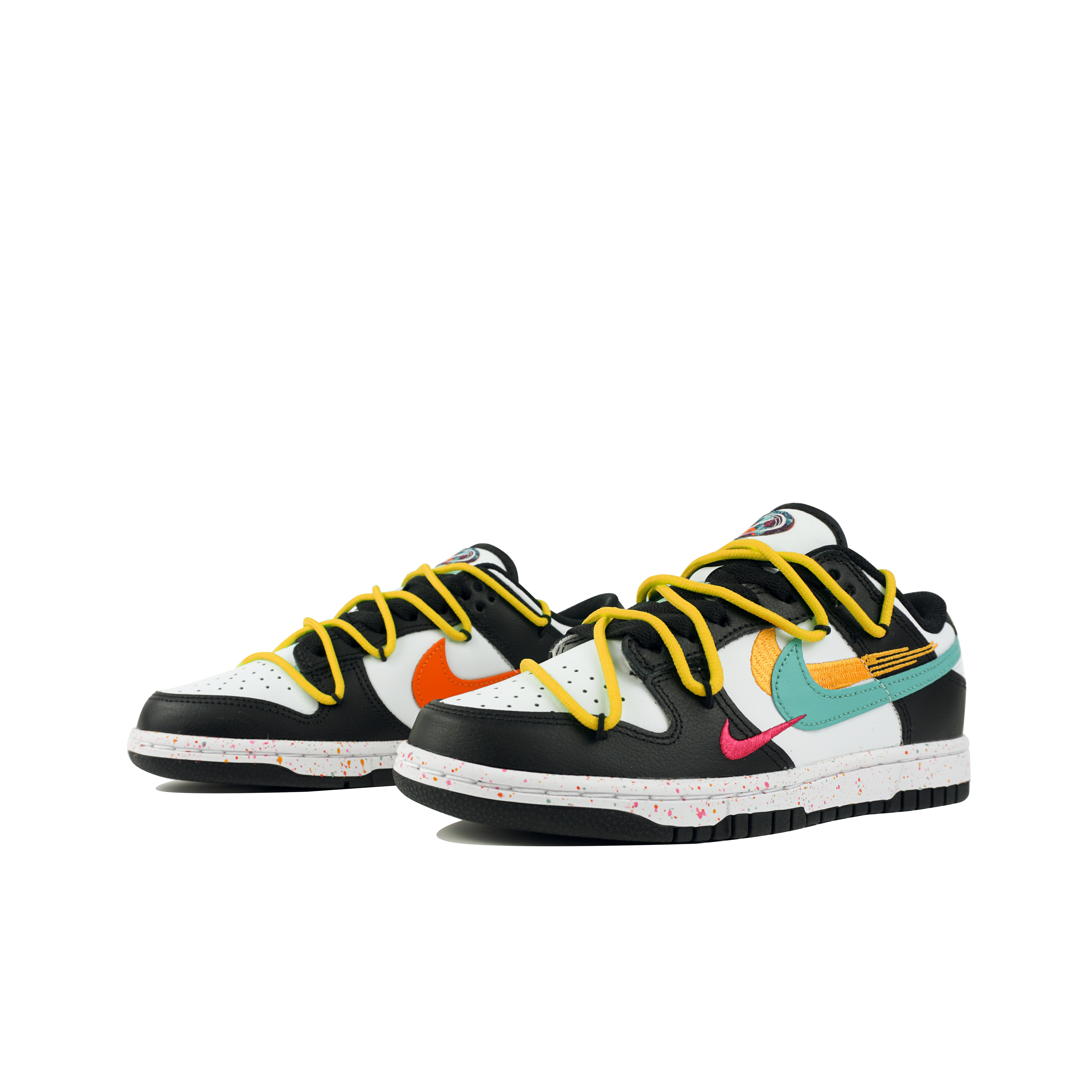 Lookbook (W) [Kasut Custom] Nike Dunk Low 'Black White Triple Swoosh' FD4623-131(Team陆-解构风QD)