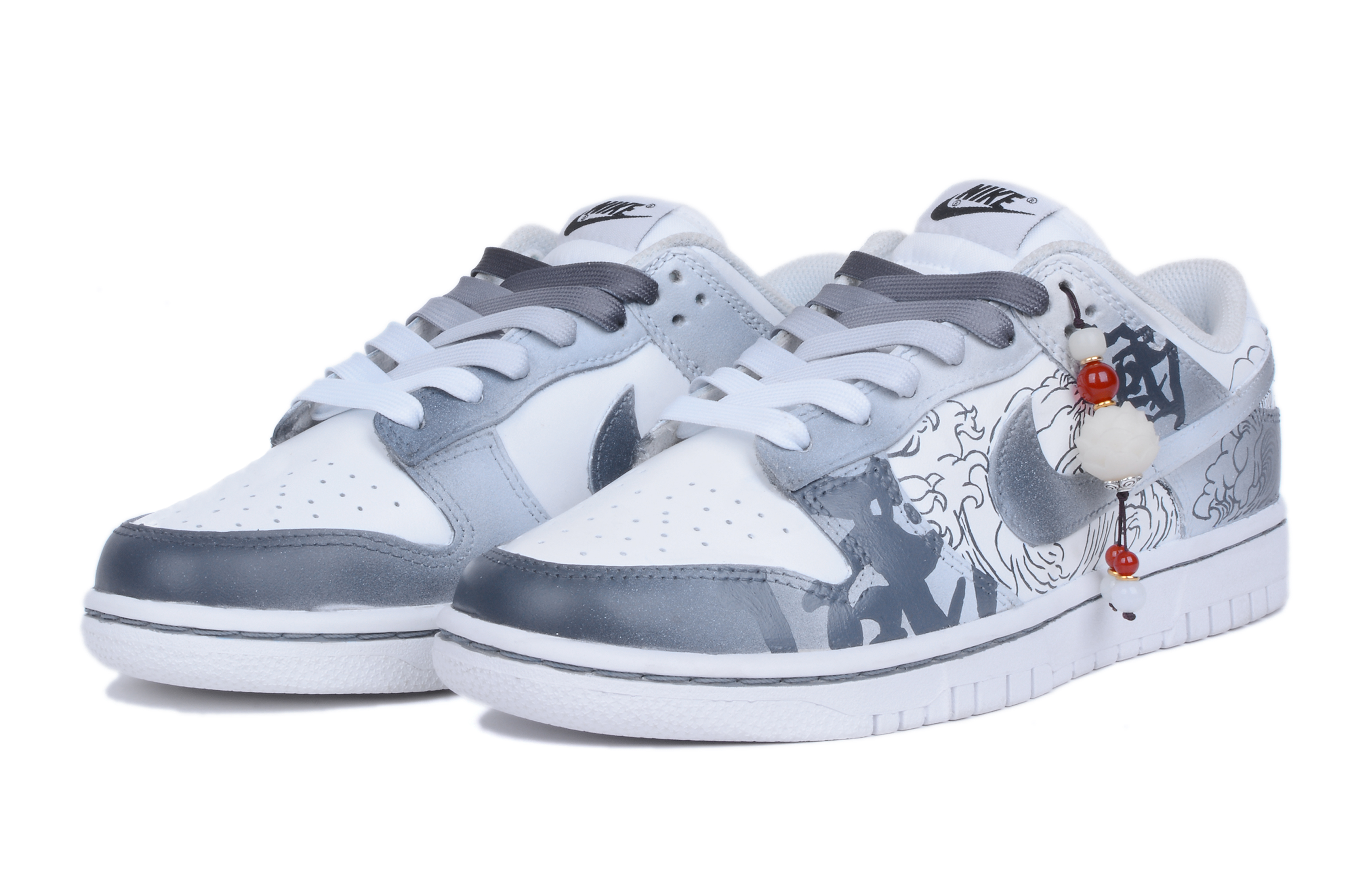 Lookbook 【訂製球鞋】 Nike Dunk Low 破浪 國風 休閒 低幫 板鞋 女款 黑白灰