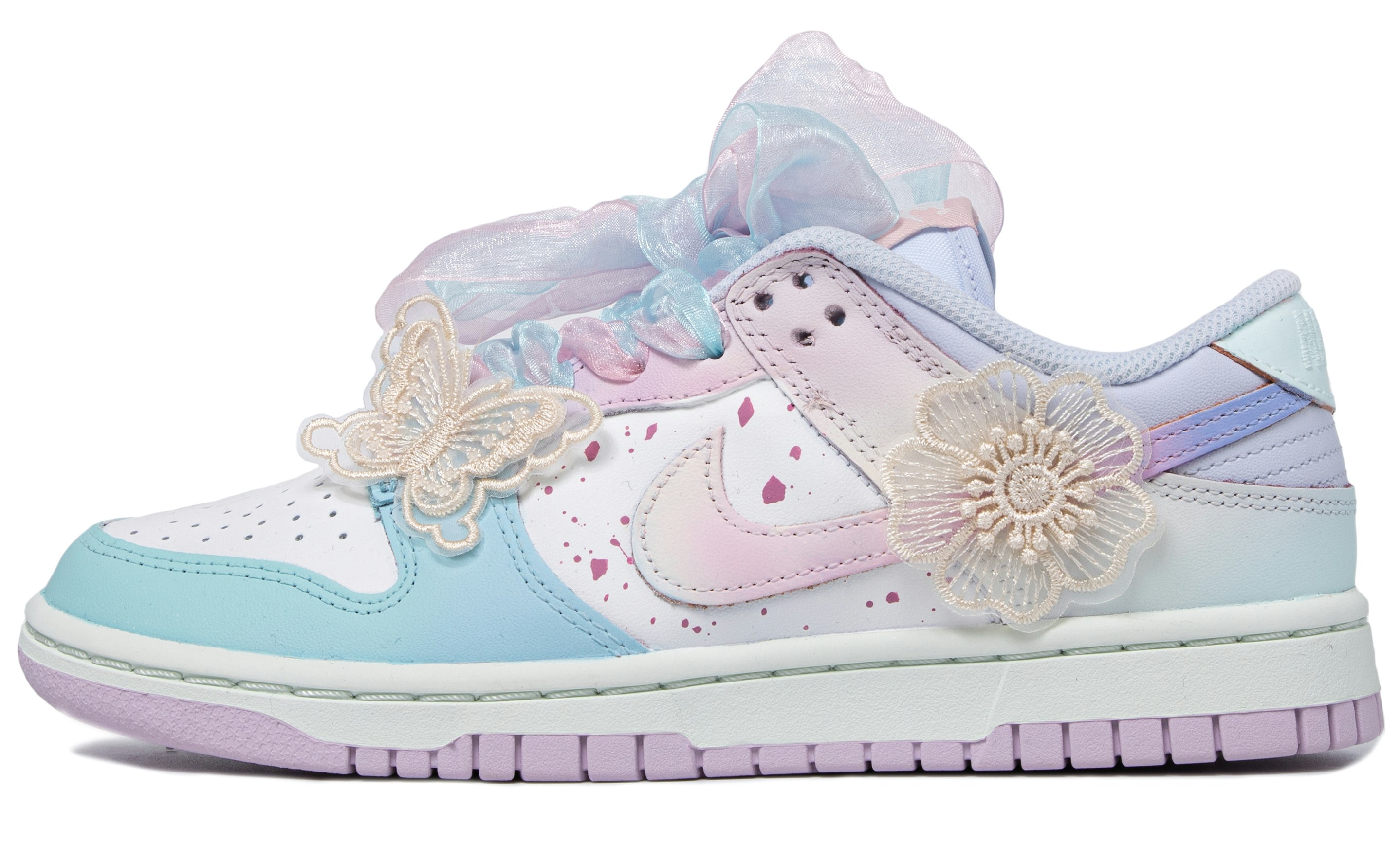 custom-shoes-women-nike-dunk-low-blue-pink-white-gradient-sakura-lace