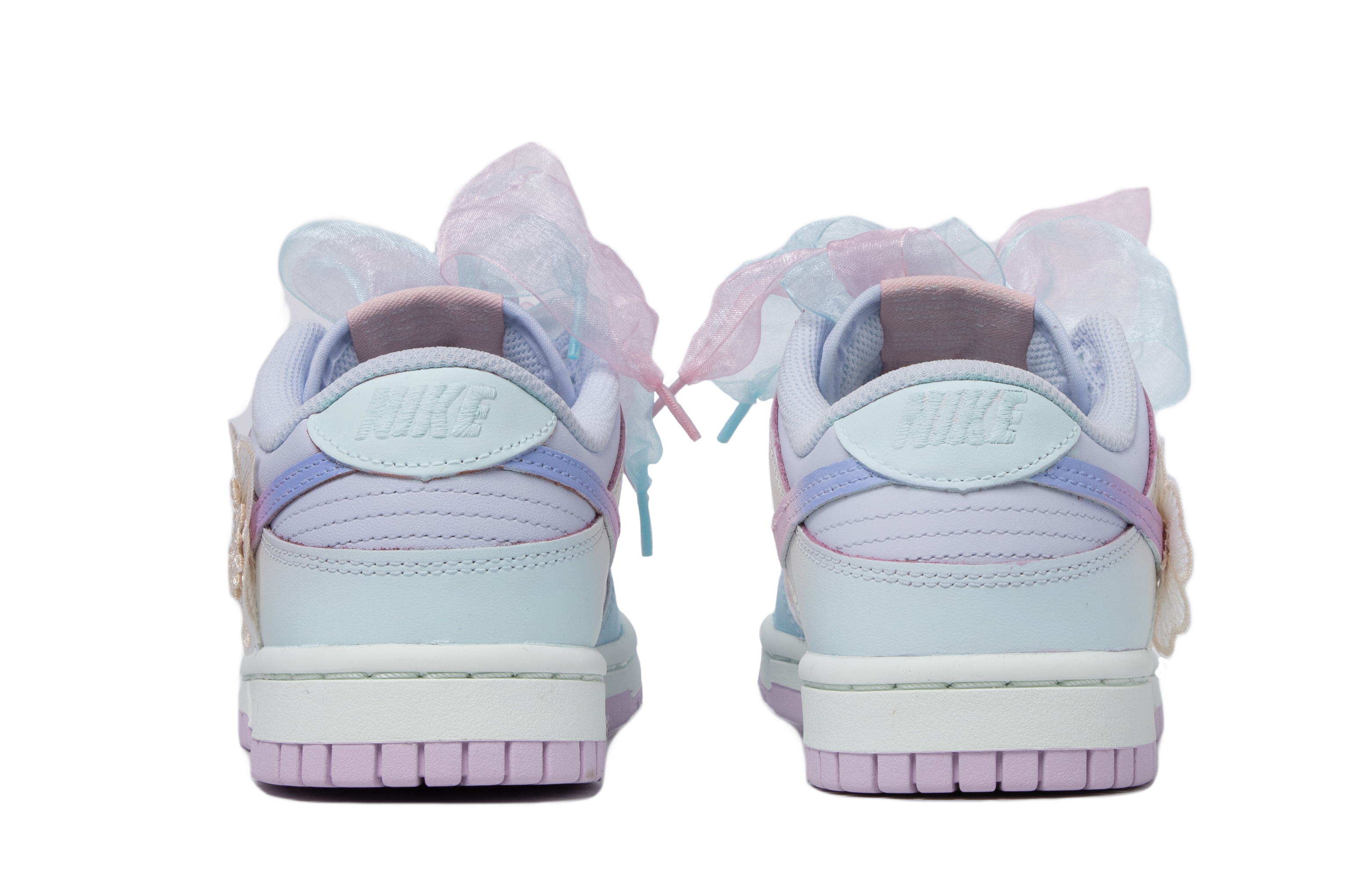 Shop 【定制球鞋】Nike Dunk Low 漸變噴色 蕾絲 櫻花 低幫 板鞋 女款 藍粉白