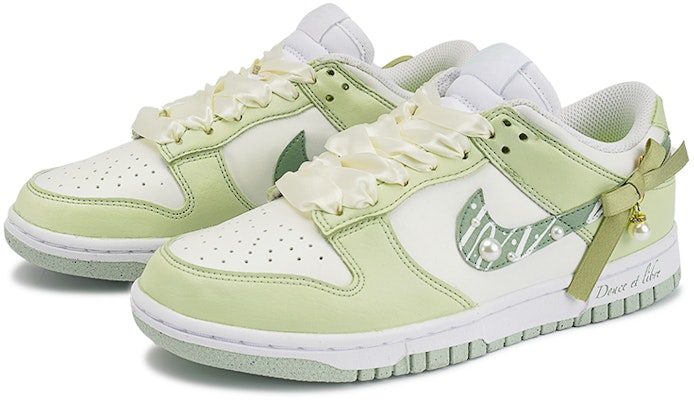 【定製球鞋】Nike Dunk Low 莓雕 蝴蝶花嶼 小清新 精緻潮流 高級感 低筒 板鞋 女款 白淺綠 Lookbook 【定製球鞋】Nike Dunk Low 莓雕 蝴蝶花嶼 小清新 精緻潮流 高級感 低筒 板鞋 女款 白淺綠