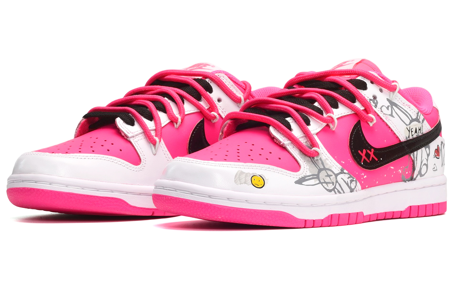 Lookbook 【定制球鞋】 Nike Dunk Low 解構風 卡通兔子 低幫 板鞋 女款 黑白粉