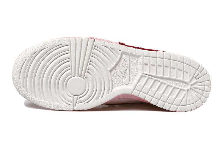 Details for (W) [定制鞋] 耐克Dunk Low '节日红晕' DH9765-100(Team拾玖-玫红绒毛女S-BOX)