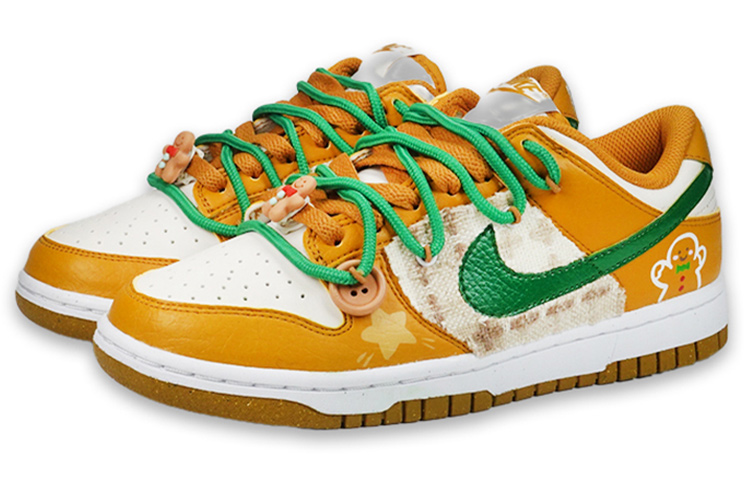 Lookbook 【定制球鞋】Nike Dunk Low 聖誕禮物 可愛餅乾 格子貼布 休閒 特殊鞋盒 低筒 板鞋 女款 棕綠