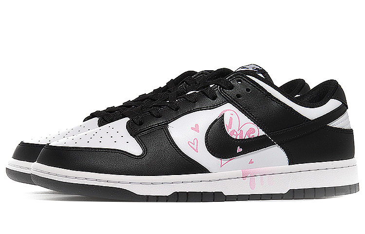 Lookbook (W) 나이키 덩크 로우 '충돌하는 하트' (50 characters) DD1503-101-465885