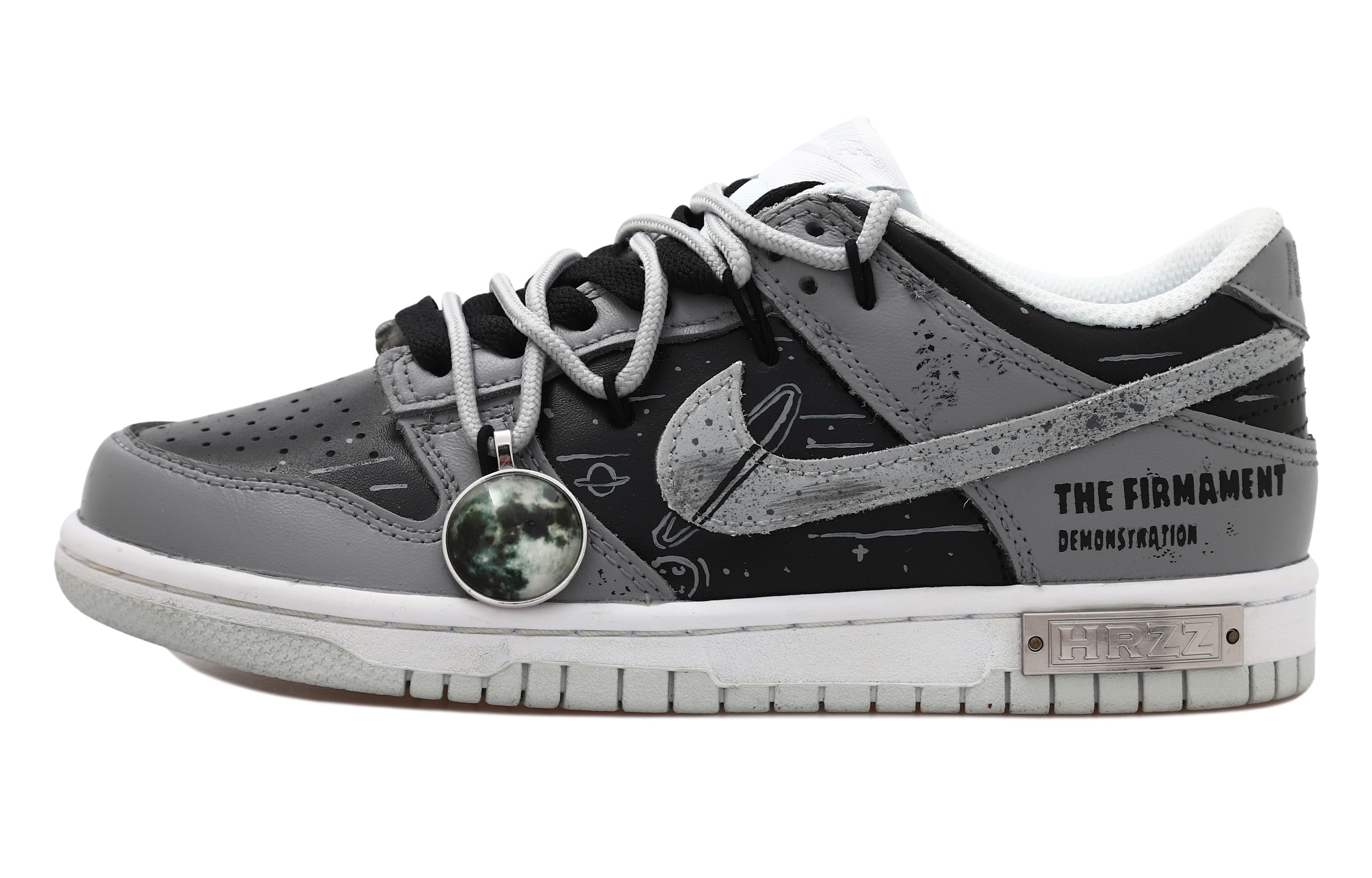 Buy (W) 【定制鞋款】耐克Dunk Low‘宇宙探险黑灰’ DH9765-102(Team拾玖-宇宙探索S-BOX）