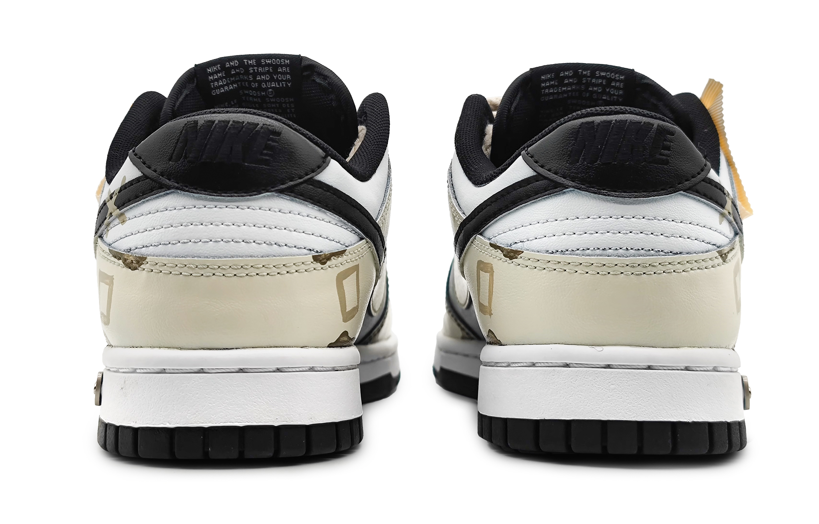 Purchase (W) ナイキ ダンク カスタム グラフィティ 黒ベージュ
(Nike Danku Kasutamu Gurafiti Kurobēju) FD1232-001(Team16-女款潮玩涂鸦)