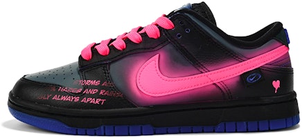 【定制球鞋】Nike Dunk Low 莓刻 午夜霓虹 賽博朋克 甜酷辣妹 低筒 板鞋 女款 粉黑 Buy 【定制球鞋】Nike Dunk Low 莓刻 午夜霓虹 賽博朋克 甜酷辣妹 低筒 板鞋 女款 粉黑