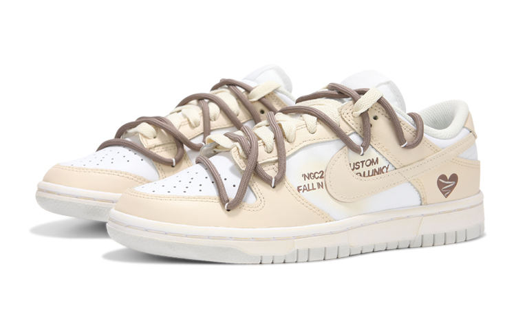 Lookbook (W) [カスタムシューズ] (女性用) ナイキ ダンク ロー 'デザート オキサイド ライトベージュ' DH9765-102(Team24-女款米黄爱心2)