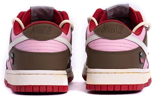 (W) 나이키 덩크 로우 '체리브라운 핑크'(커스텀) CW1590-002(TeamB-女款樱桃vibe解构鞋带) Sizing (W) 나이키 덩크 로우 '체리브라운 핑크'(커스텀) CW1590-002(TeamB-女款樱桃vibe解构鞋带)