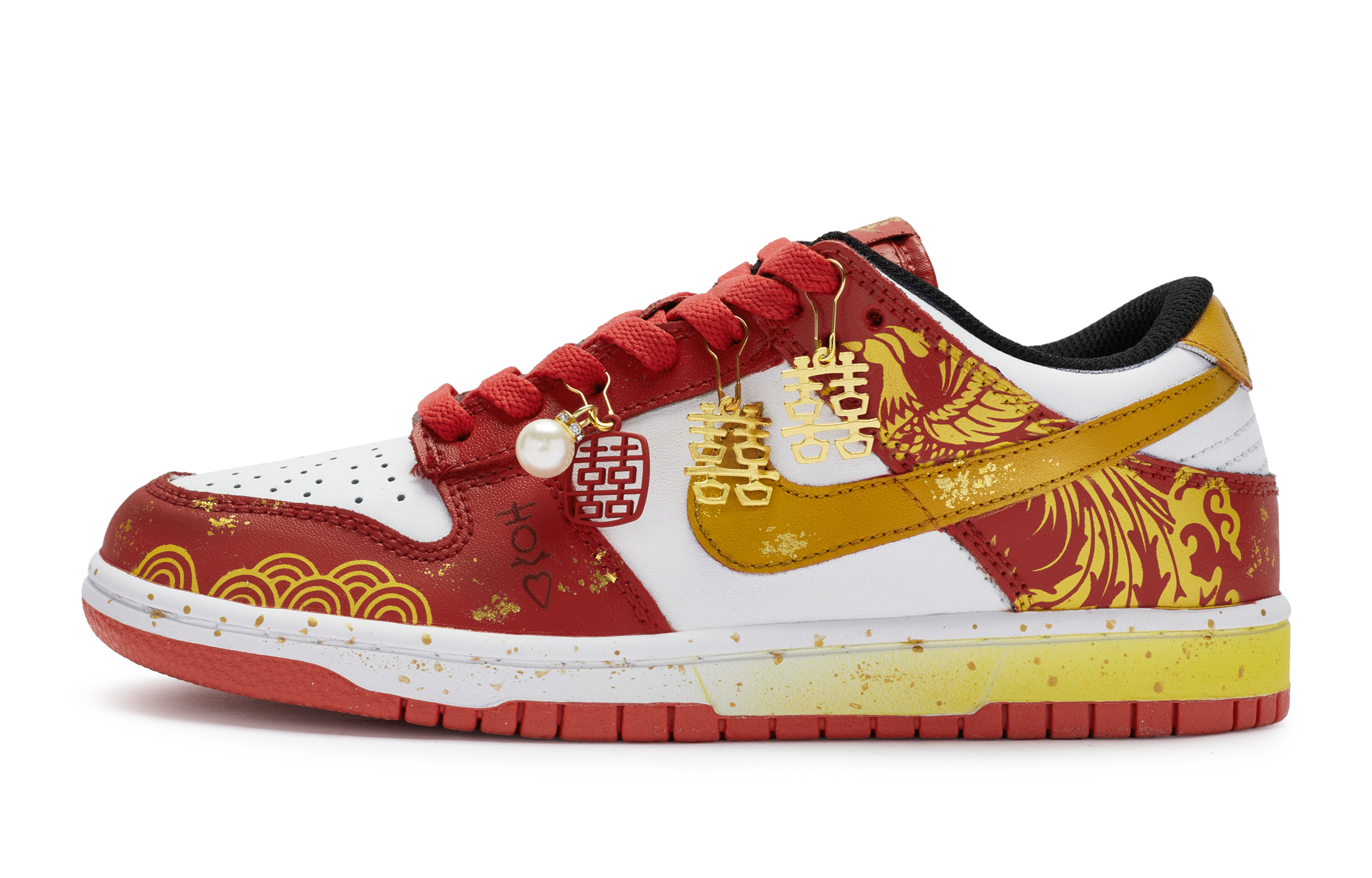 Buy 【訂製球鞋】 Nike Dunk Low 811製造 龍鳳呈祥 秀禾婚鞋 雙喜掛飾 泼墨 防滑 低筒 板鞋 女款 紅金白