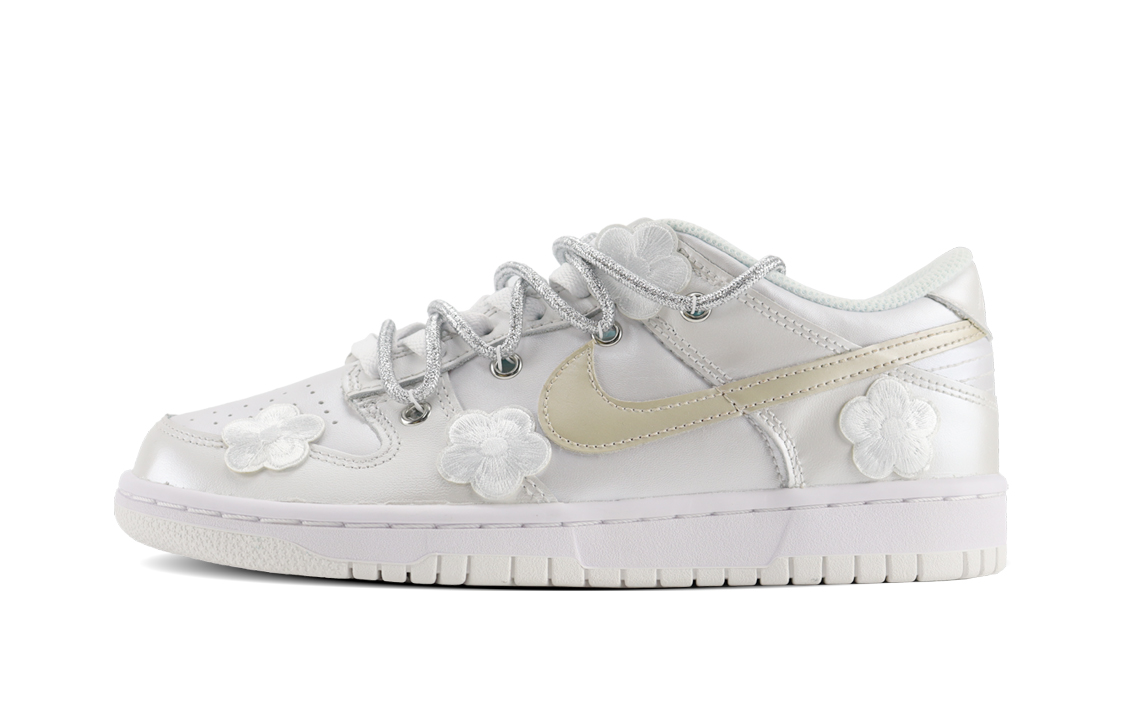 Buy (W) [定制鞋款] 耐克Dunk Low‘仙女轻风银’ DH9765-100-485179