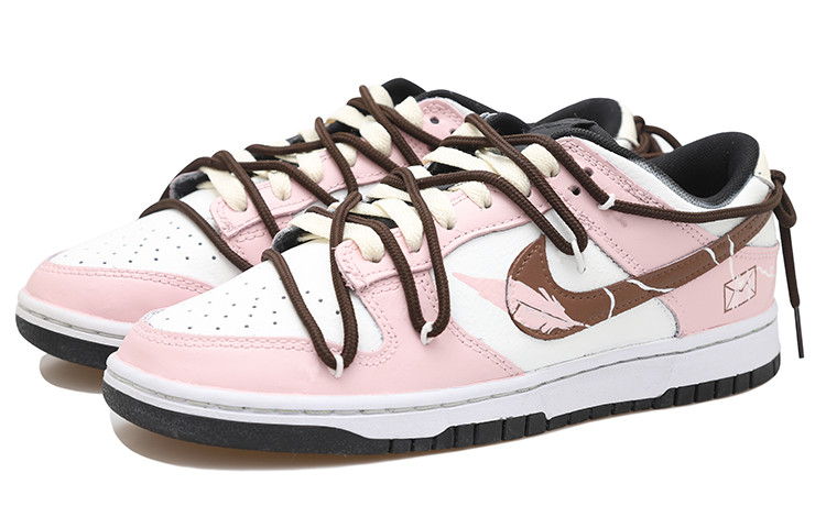 Lookbook (W) [客製鞋款] 耐吉Dunk Low '羽毛反向雨滴解構夢幻白粉黑' CW1590-100(Team拾玖-信封飘雨S-BOX)