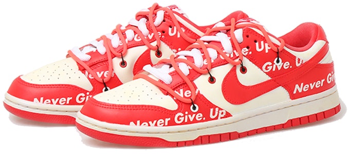 【客製化球鞋】Nike Dunk Low 彈幕 字母 Vibe風做舊 解構鞋帶 低筒 板鞋 女款 紅白 Lookbook 【客製化球鞋】Nike Dunk Low 彈幕 字母 Vibe風做舊 解構鞋帶 低筒 板鞋 女款 紅白