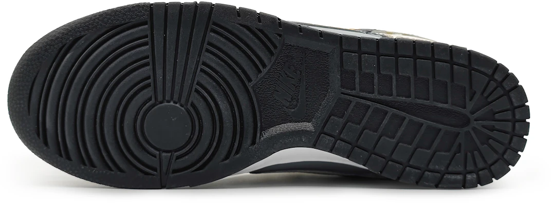 【客製化球鞋】 Nike Dunk 一心製造 潮流塗鴉 客製化 個性身份 NO繡章 情侶款 520專屬鞋盒 低筒 滑板鞋 女款 米黑 Details for 【客製化球鞋】 Nike Dunk 一心製造 潮流塗鴉 客製化 個性身份 NO繡章 情侶款 520專屬鞋盒 低筒 滑板鞋 女款 米黑