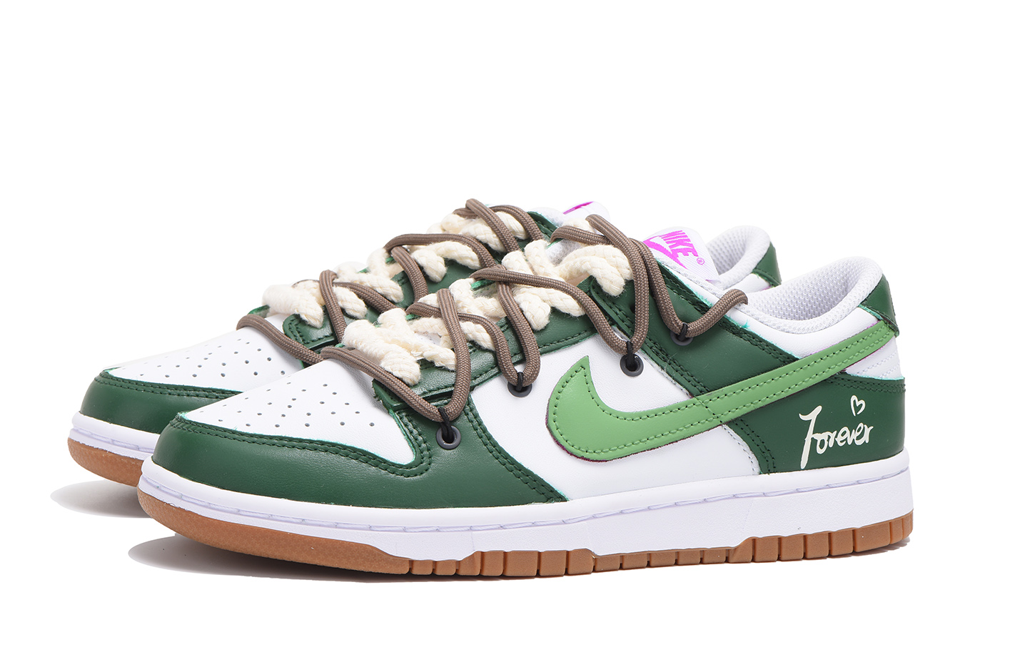Lookbook (W) 【カスタムシューズ】（女性用）ナイキ ダンク ロー「グリーンレターズ」 FD9922-151(Team59-女款绿字母)