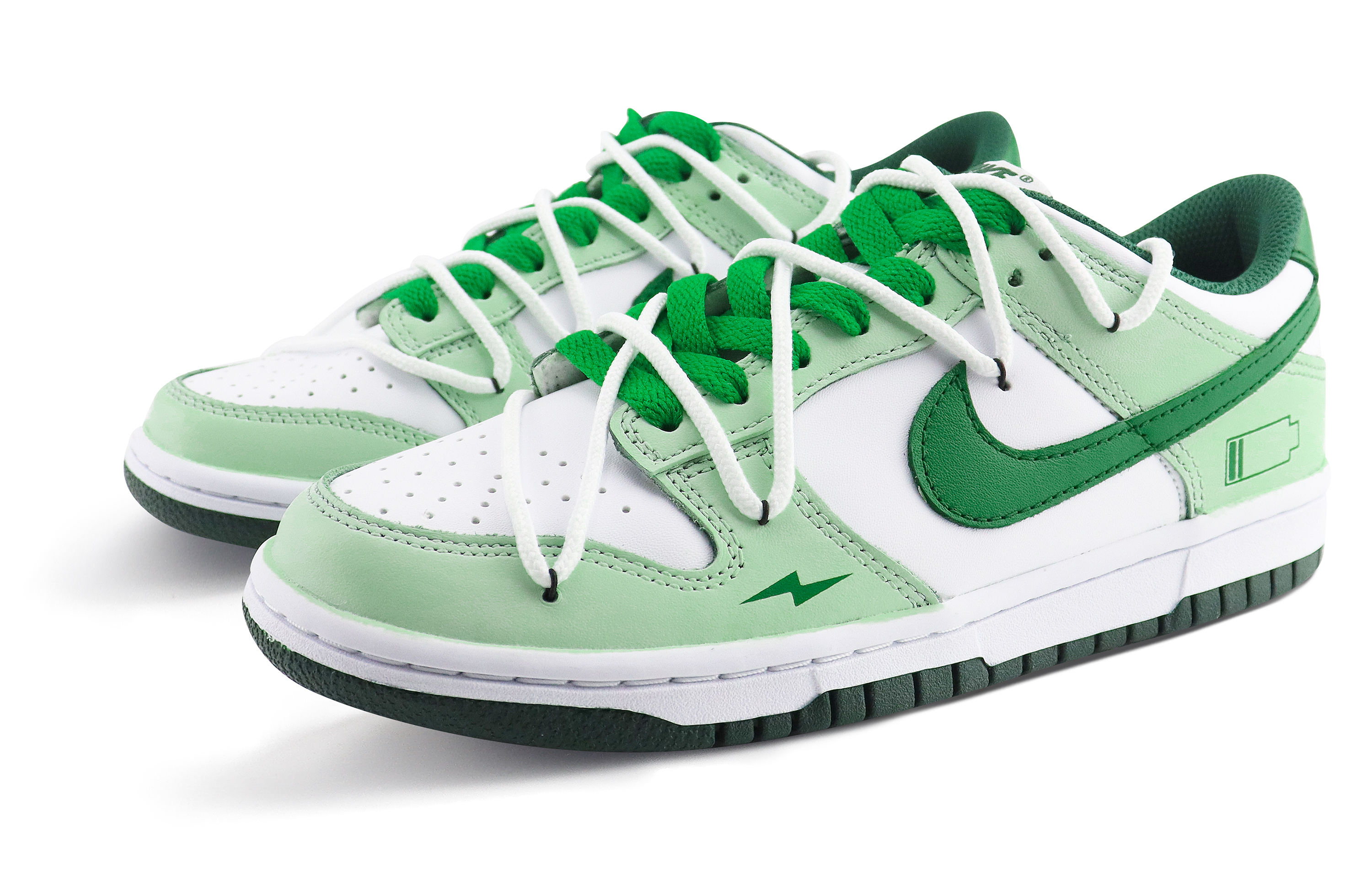 Shop (W) 【カスタムシューズ】ナイキ ダンク ロー「グリーン・ホワイト」 (女性用) CW1590-102(Team119-女款电量不足)