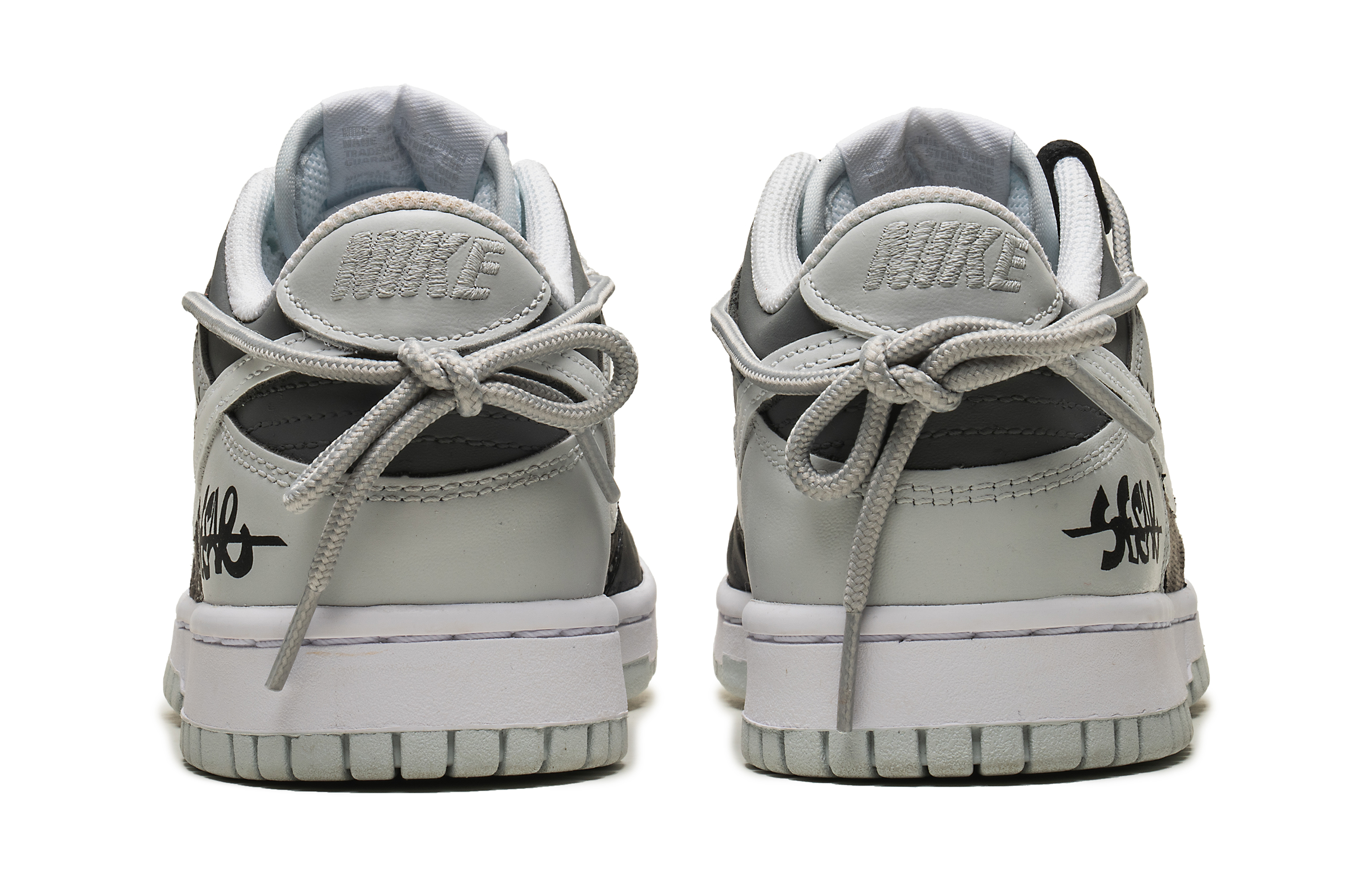 Details for (W) [定制鞋款] 耐克Dunk Low '灰黑涂鸦' DH9765-102(Team22-女款黑白漫画灰黑)