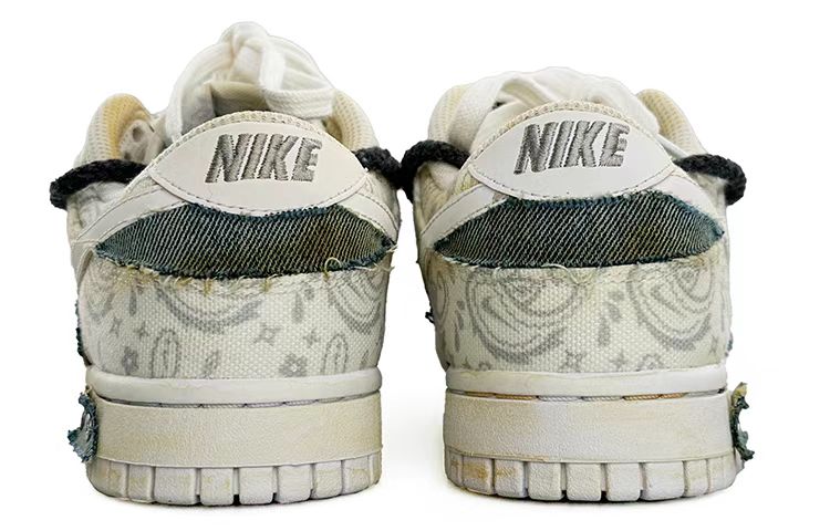 Shop 【定製球鞋】Nike Dunk Low ESS 牛仔拼貼 Vibe哥特風 做舊氧化 解構 低幫 板鞋 女款 灰
