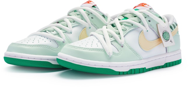 (W) 나이키 덩크 로우 '허니듀 멜론' (커스텀) FD9924-311(Team80-女款蜜瓜小方白绿) Lookbook (W) 나이키 덩크 로우 '허니듀 멜론' (커스텀) FD9924-311(Team80-女款蜜瓜小方白绿)