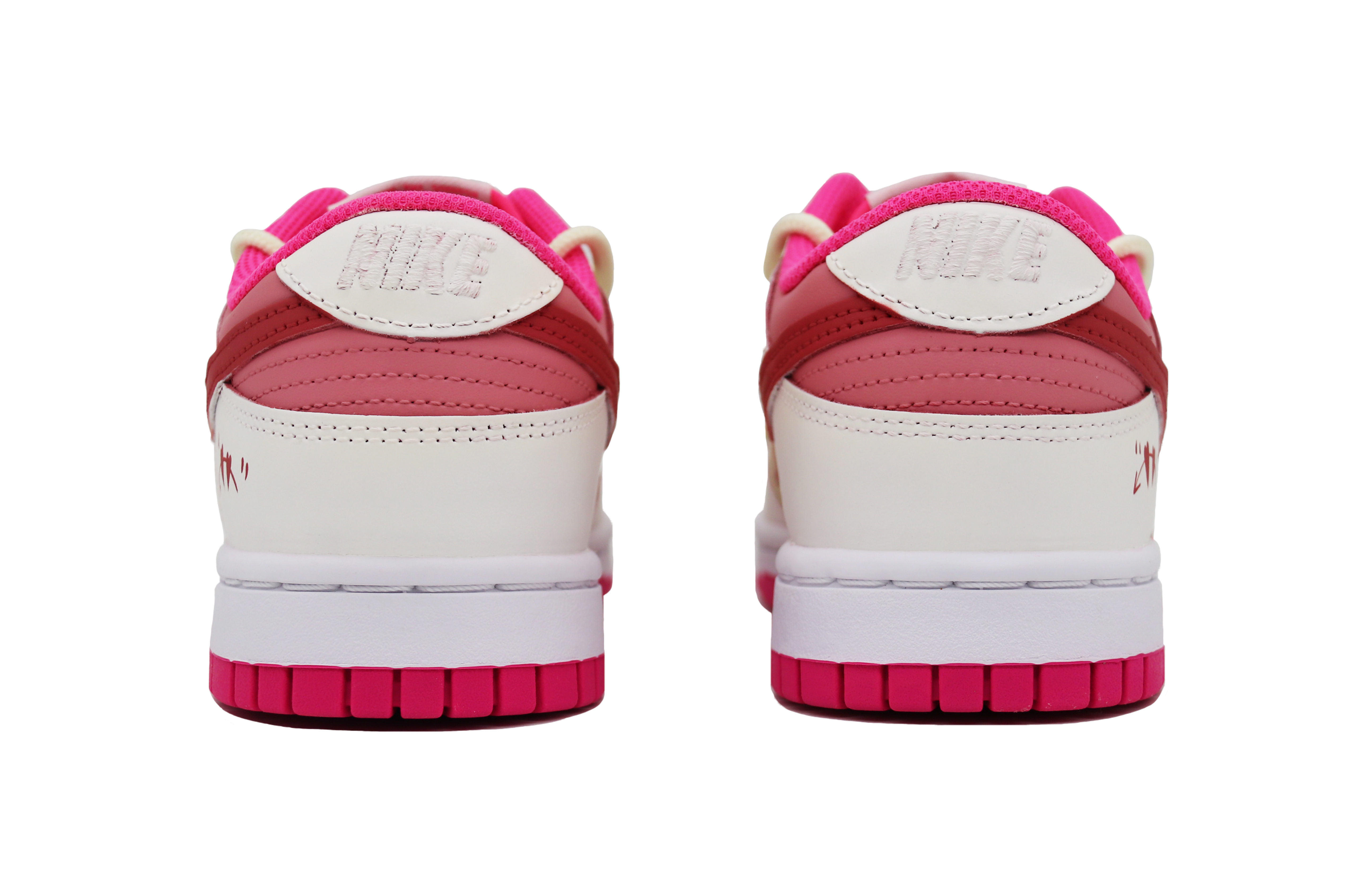 Shop 【訂製球鞋】Nike Dunk Low Hot Pink 荊棘之戀 解構 甜酷 潮流 個性 簡約 低筒 板鞋 女款 白粉