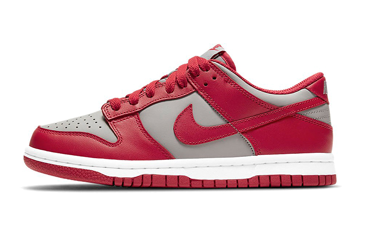 Cheap (W) [Sepatu Kustom] Nike Dunk Low 'Jumping Heart' CW1590-002(TeamP-款女款红白配色喷绘)