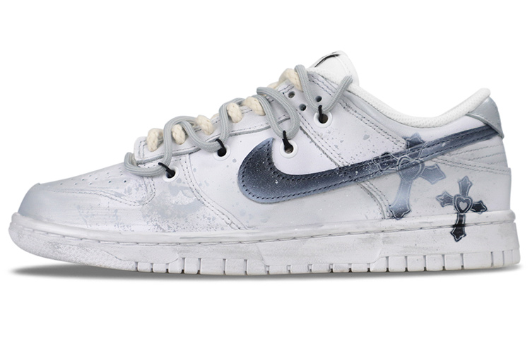 Buy (W) 【カスタムシューズ】(女性用) ナイキダンクロー「モランディ・マンハッタンミスト」 DD1503-109(TeamTwo-十字架曼哈顿薄雾灰)