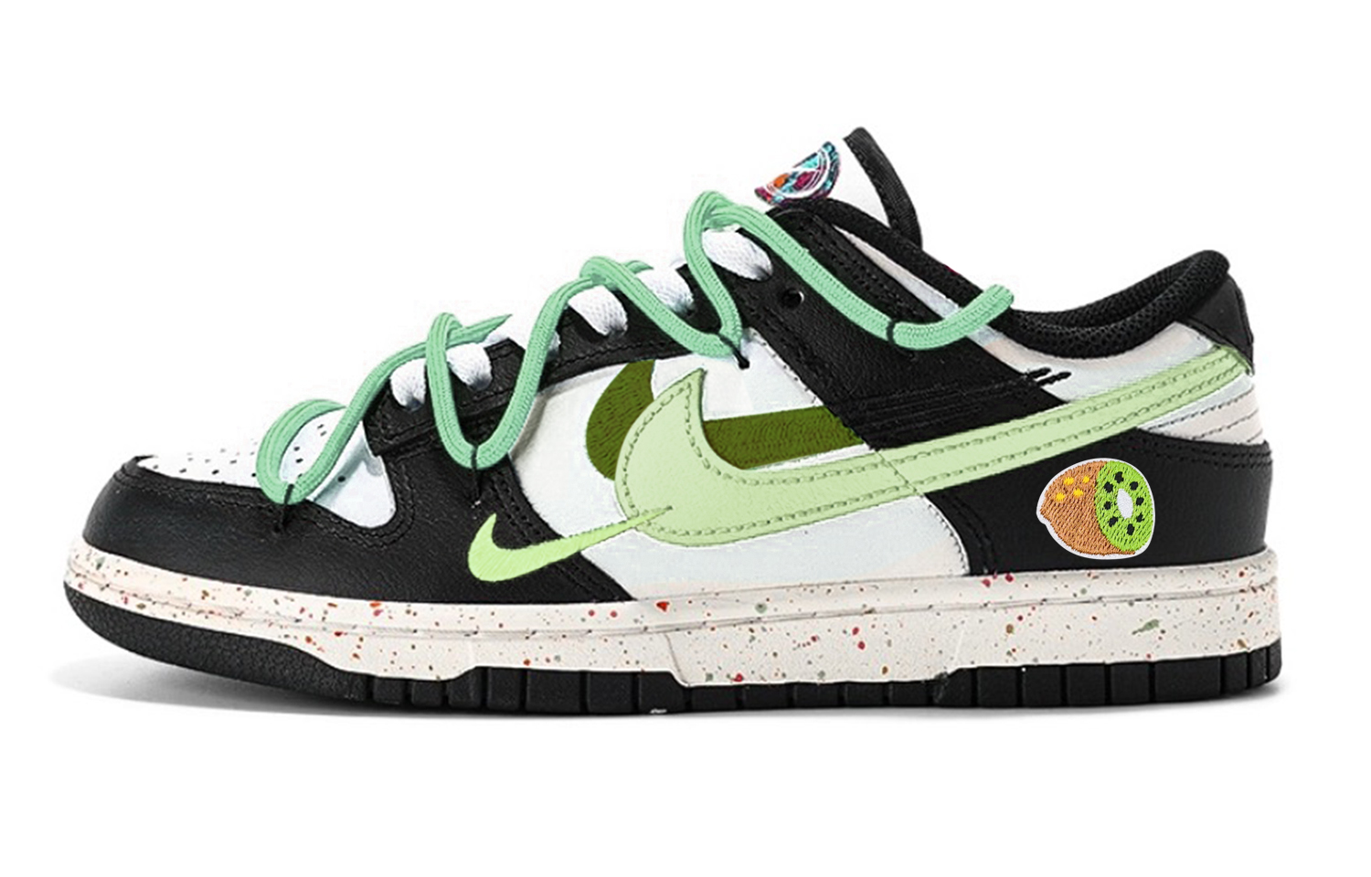 Buy (W) 【カスタムシューズ】(女性用) ナイキ ダンク ロー『マルチカラー スウッシュ デコンストラクテッド』 FD4623-131(Team48-奇异梦境)