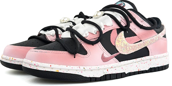 【客製化球鞋】 Nike Dunk Low 多色 Swoosh 防滑 耐磨 舒適 百搭 低筒 滑板鞋 女款 粉黑 Lookbook 【客製化球鞋】 Nike Dunk Low 多色 Swoosh 防滑 耐磨 舒適 百搭 低筒 滑板鞋 女款 粉黑