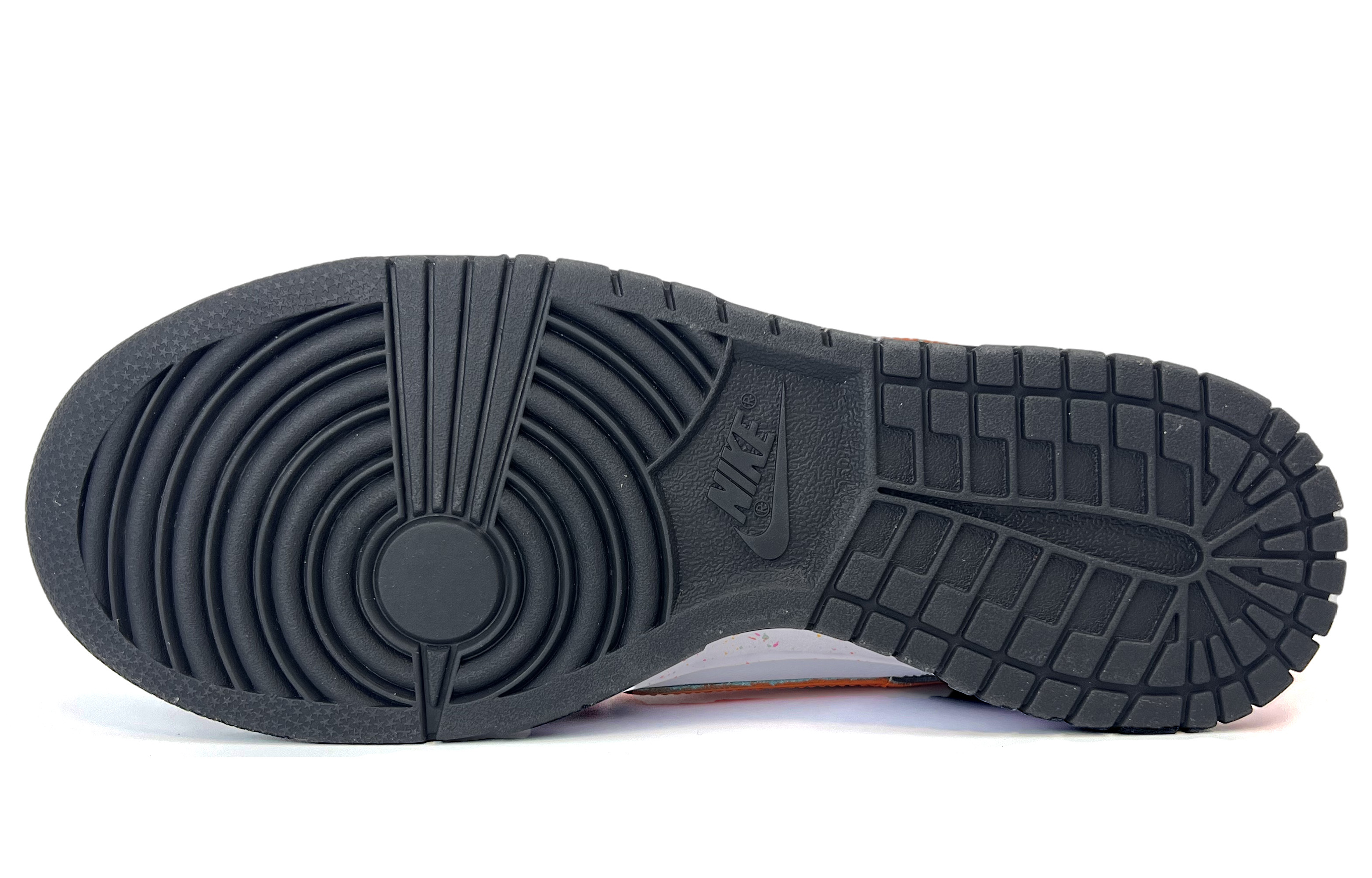 Purchase (W) Zapatillas Nike Dunk Low 'Swoosh Multicolor Negro Blanco Naranja' FD4623-131(Tema-45三勾黑橙)