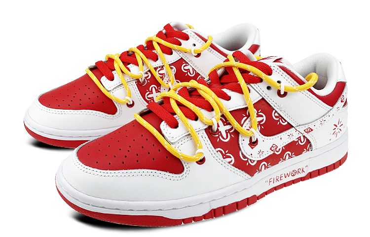 Lookbook (W) 나이키 덩크 로우 '새해 레드 페이퍼컷' (커스텀) CW1590-600(Team叁-女款新年烟花解构)