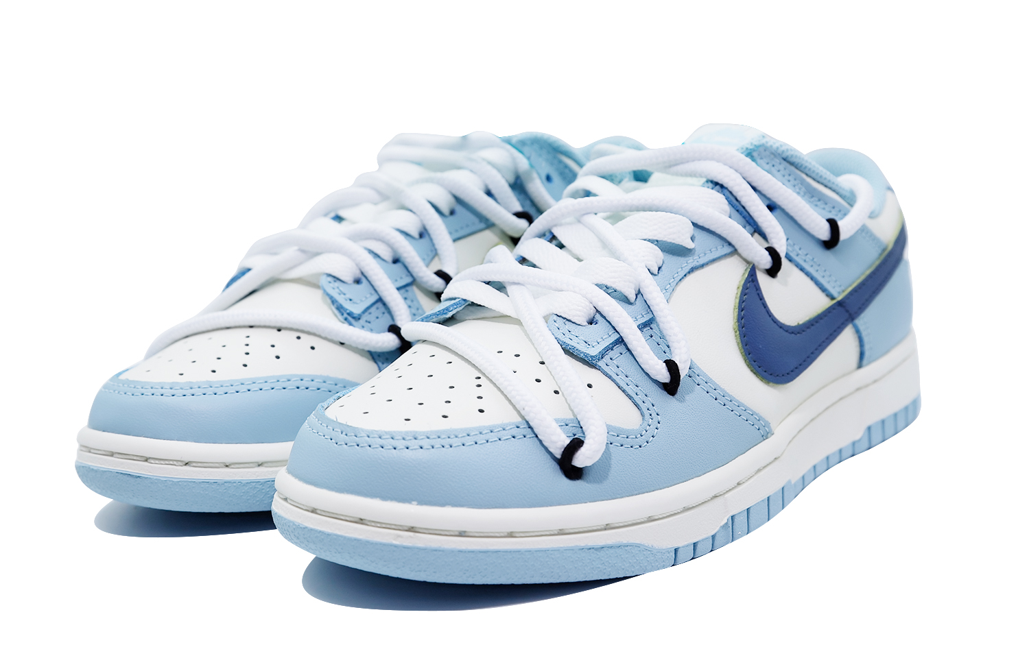Lookbook 【定制球鞋】 Nike Dunk Low "海洋之悦" 北海道 经典百搭 低帮 板鞋 女款 白蓝