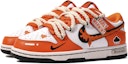 Shop 【訂製球鞋】Nike Dunk Low 達文西訂製 橙色預警 塗鴉 簡約 麻繩 雙鞋帶 防水耐磨 低筒 板鞋 女款 橙白