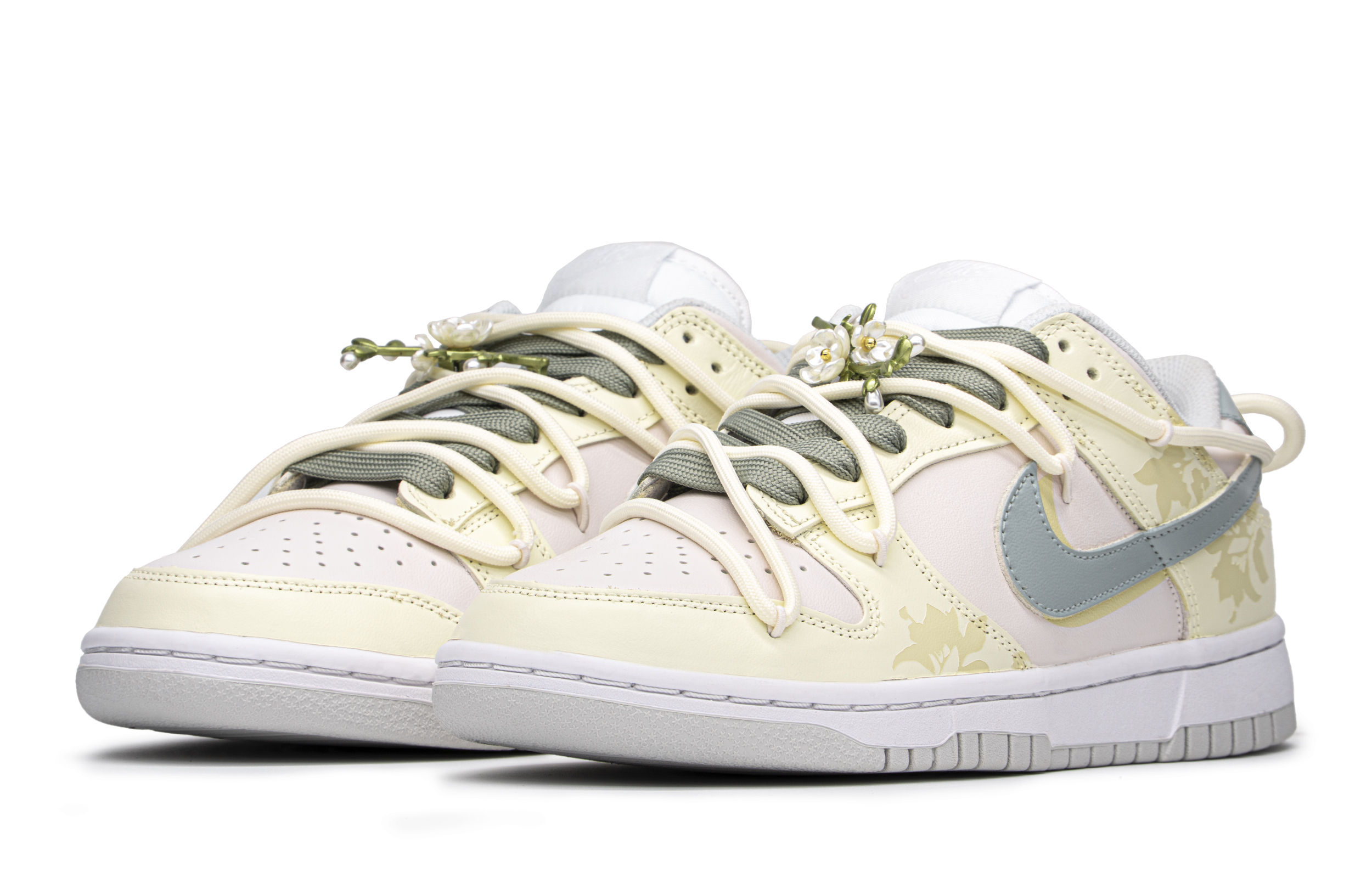 Lookbook (W) ナイキ ダンク LOW 「金木犀」(カスタム) DD1503-103(TeamA-桂花茶)
