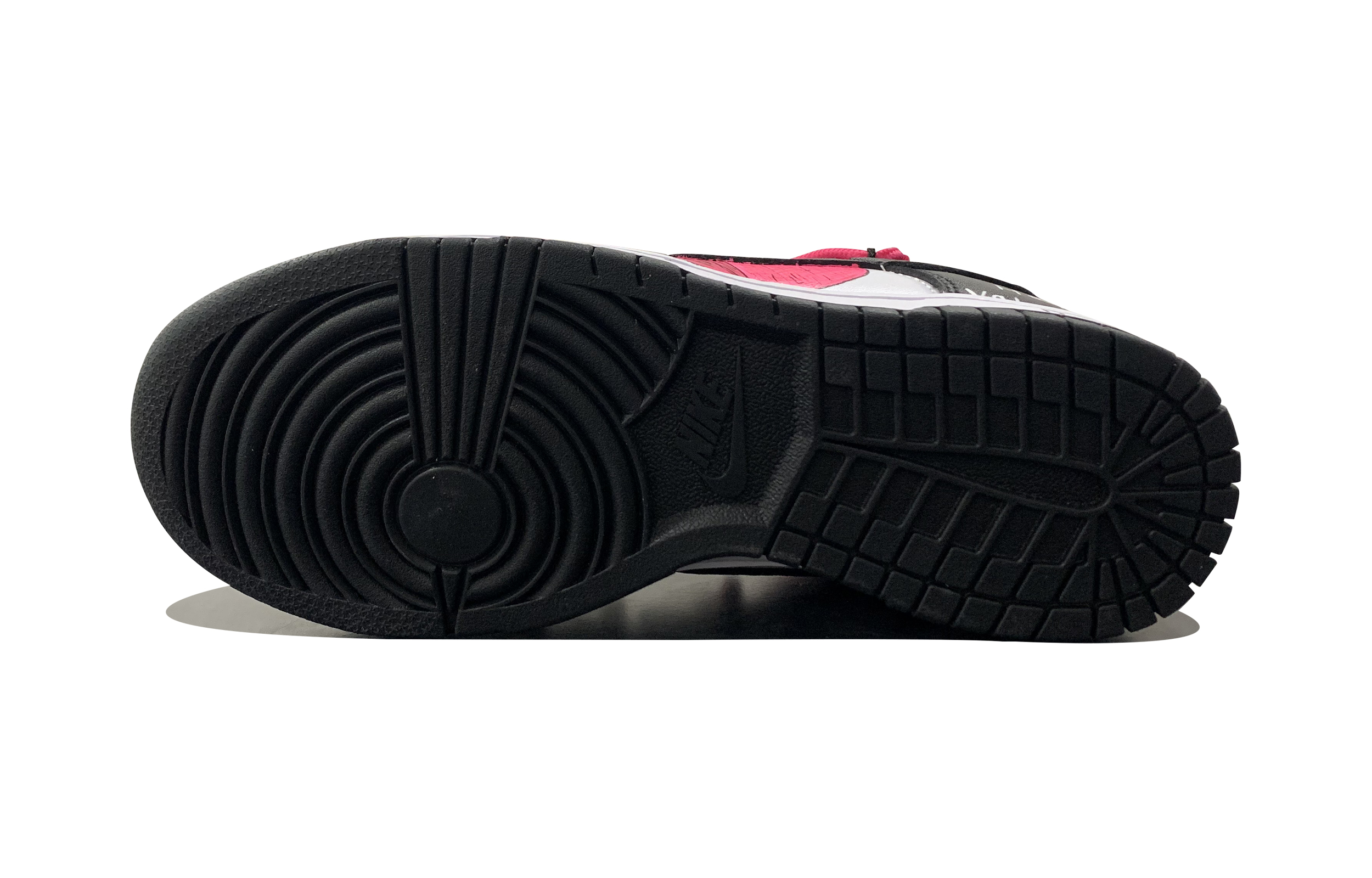 Purchase (W) [定制鞋款] 耐克Dunk Low '熊猫手绘黑白粉' DD1503-101(TeamD-女款心心相印)