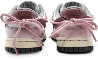 【訂製球鞋】 Nike Dunk Low 甜水果 蜜桃烏龍 簡約色彩 低筒 板鞋 女款 粉白黑 Shop 【訂製球鞋】 Nike Dunk Low 甜水果 蜜桃烏龍 簡約色彩 低筒 板鞋 女款 粉白黑