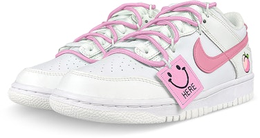 (W) 나이키 덩크 로우 '피치 스마일리' (커스텀) DH9765-100(Team47-女桃子解) Lookbook (W) 나이키 덩크 로우 '피치 스마일리' (커스텀) DH9765-100(Team47-女桃子解)