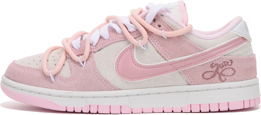 【訂製球鞋】Nike Dunk Low 字母 解構 高街 禮盒 低筒 板鞋 女款 粉紅色 Buy 【訂製球鞋】Nike Dunk Low 字母 解構 高街 禮盒 低筒 板鞋 女款 粉紅色