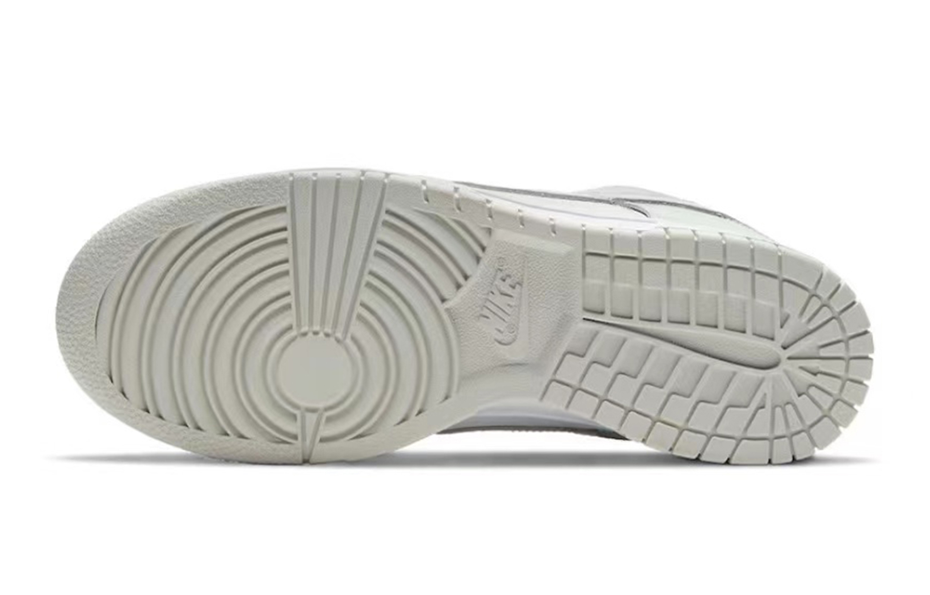 Purchase 【客製化球鞋】Nike Dunk Low 鴨寶寶 潮流高街 校園風 小眾高級 簡約 萬用 低筒 板鞋 女款 粉灰