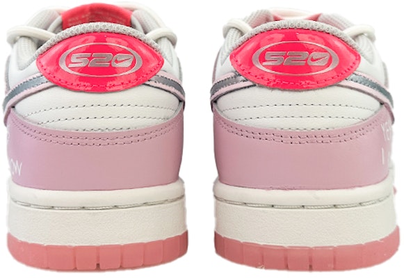 【特製球鞋】Nike Dunk Low 滑板文化 雙向投入 禮盒 防滑耐磨 低筒 板鞋 女款 粉白 Shop 【特製球鞋】Nike Dunk Low 滑板文化 雙向投入 禮盒 防滑耐磨 低筒 板鞋 女款 粉白