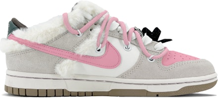 【訂製球鞋】Nike Dunk Low ”Fur&Bling” 解構鞋帶 特殊鞋盒 彩虹刺繡貼 高街 低幫 板鞋 女款 粉白 Order 【訂製球鞋】Nike Dunk Low ”Fur&Bling” 解構鞋帶 特殊鞋盒 彩虹刺繡貼 高街 低幫 板鞋 女款 粉白