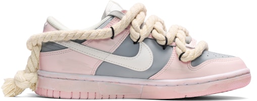 【訂製球鞋】Nike Dunk Low 復古做舊 麻繩綁帶 笑臉布貼 低筒 板鞋 女款 粉白灰 Order 【訂製球鞋】Nike Dunk Low 復古做舊 麻繩綁帶 笑臉布貼 低筒 板鞋 女款 粉白灰