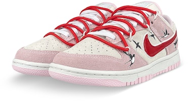 【訂製球鞋】 Nike Dunk Low 是在玩鞋 解構 新中式 鵲橋 低幫 板鞋 女款 白粉 Lookbook 【訂製球鞋】 Nike Dunk Low 是在玩鞋 解構 新中式 鵲橋 低幫 板鞋 女款 白粉