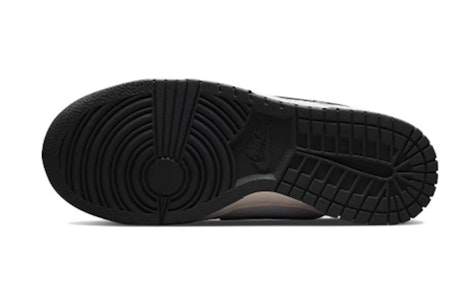 (W) 나이키 덩크 로우 '로맨틱 블랙 화이트 그레이' (커스텀) DD1503-117(Team33-浪漫女款) Purchase (W) 나이키 덩크 로우 '로맨틱 블랙 화이트 그레이' (커스텀) DD1503-117(Team33-浪漫女款)