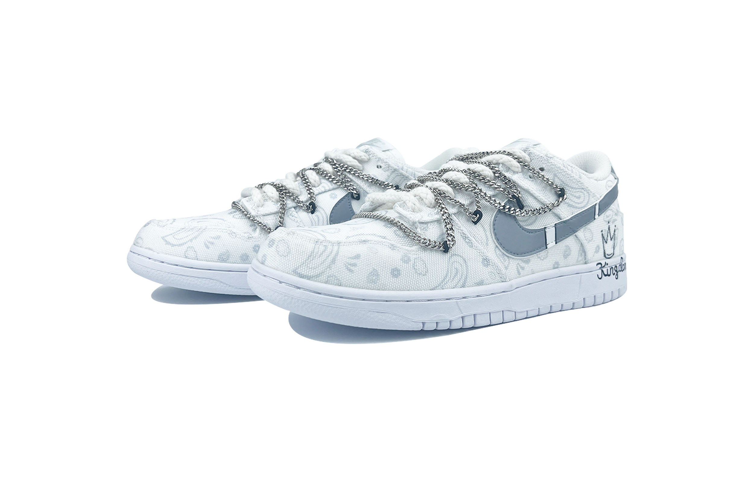 Lookbook 【客製球鞋】Nike Dunk Low 霾霧腰果花 鏈條 低筒 板鞋 女款 白灰